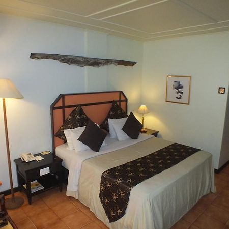 Mesra Business & Resort Hotel Samarinda Εξωτερικό φωτογραφία