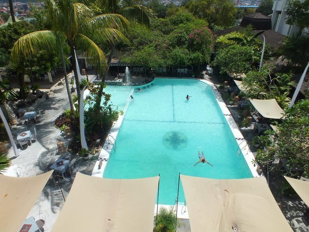 Mesra Business & Resort Hotel Samarinda Εξωτερικό φωτογραφία