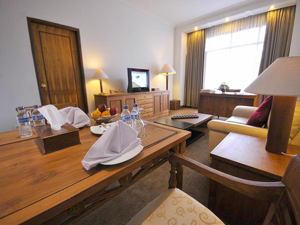 Mesra Business & Resort Hotel Samarinda Εξωτερικό φωτογραφία