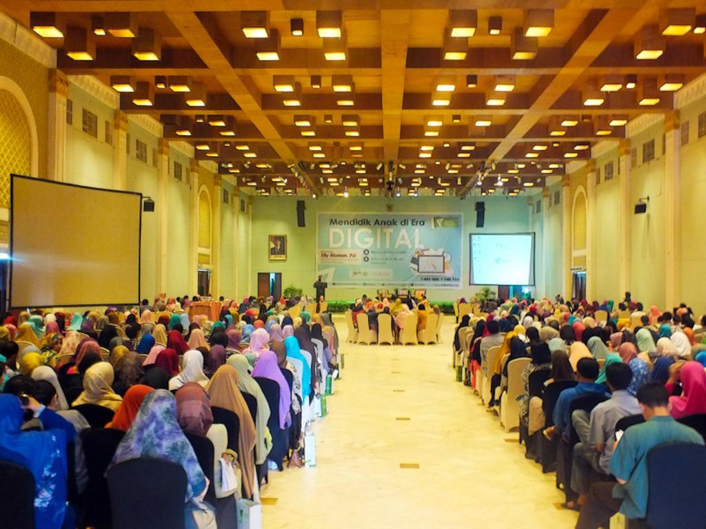 Mesra Business & Resort Hotel Samarinda Εξωτερικό φωτογραφία