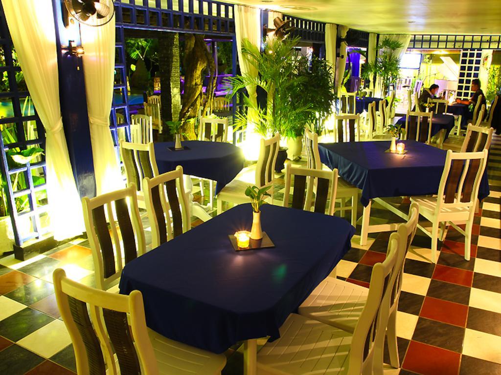 Mesra Business & Resort Hotel Samarinda Εξωτερικό φωτογραφία