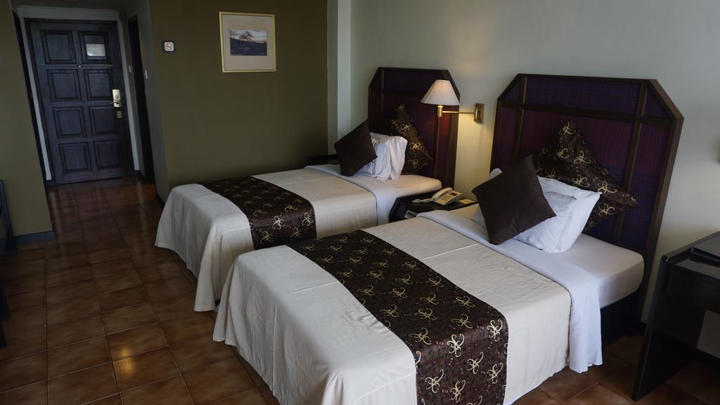 Mesra Business & Resort Hotel Samarinda Εξωτερικό φωτογραφία