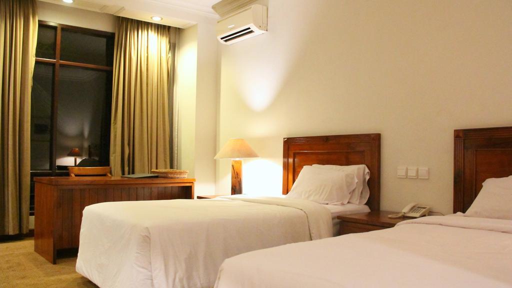 Mesra Business & Resort Hotel Samarinda Εξωτερικό φωτογραφία
