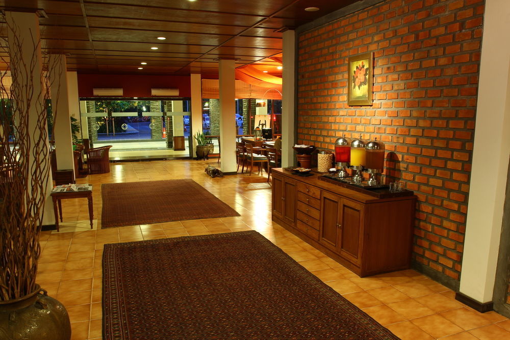 Mesra Business & Resort Hotel Samarinda Εξωτερικό φωτογραφία