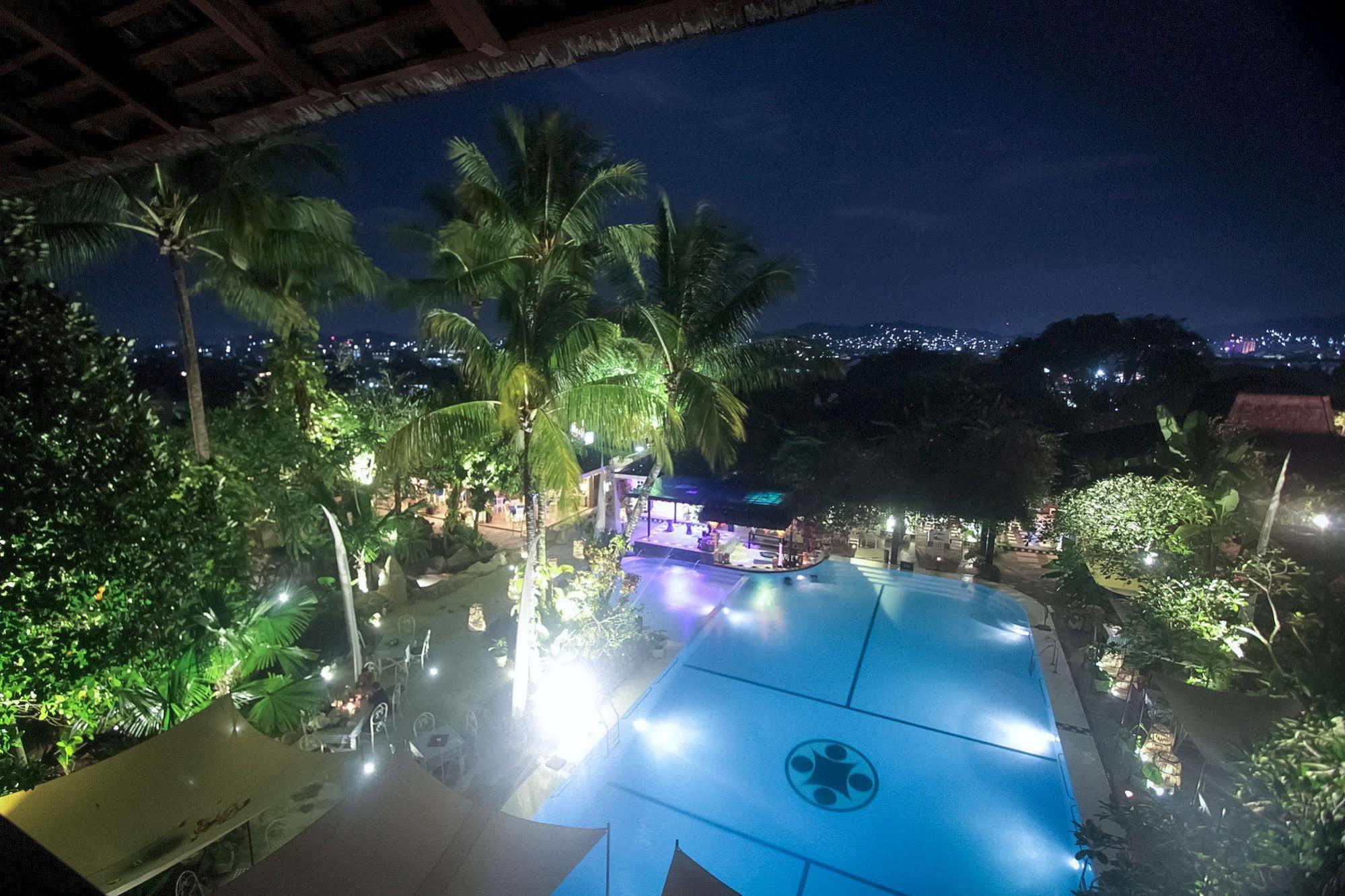 Mesra Business & Resort Hotel Samarinda Εξωτερικό φωτογραφία
