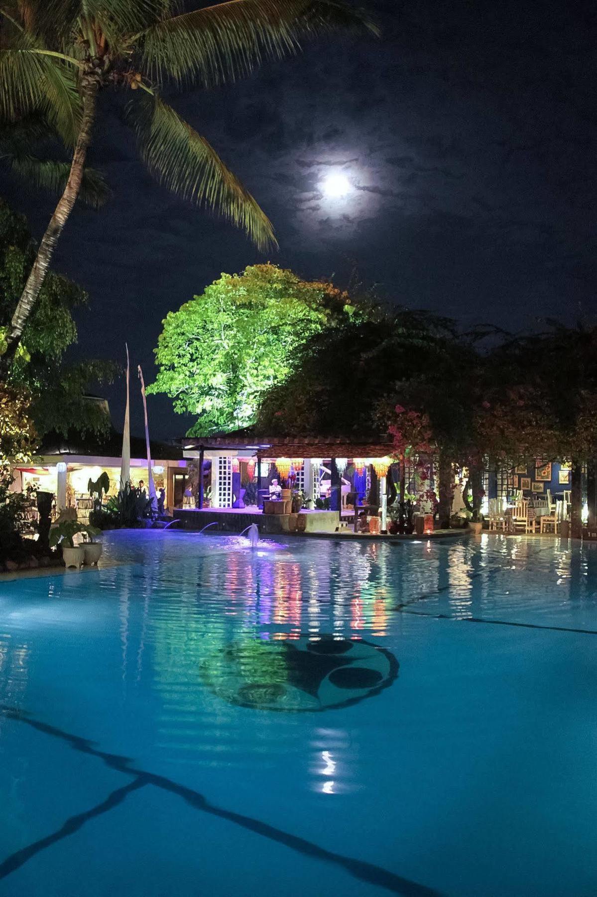 Mesra Business & Resort Hotel Samarinda Εξωτερικό φωτογραφία